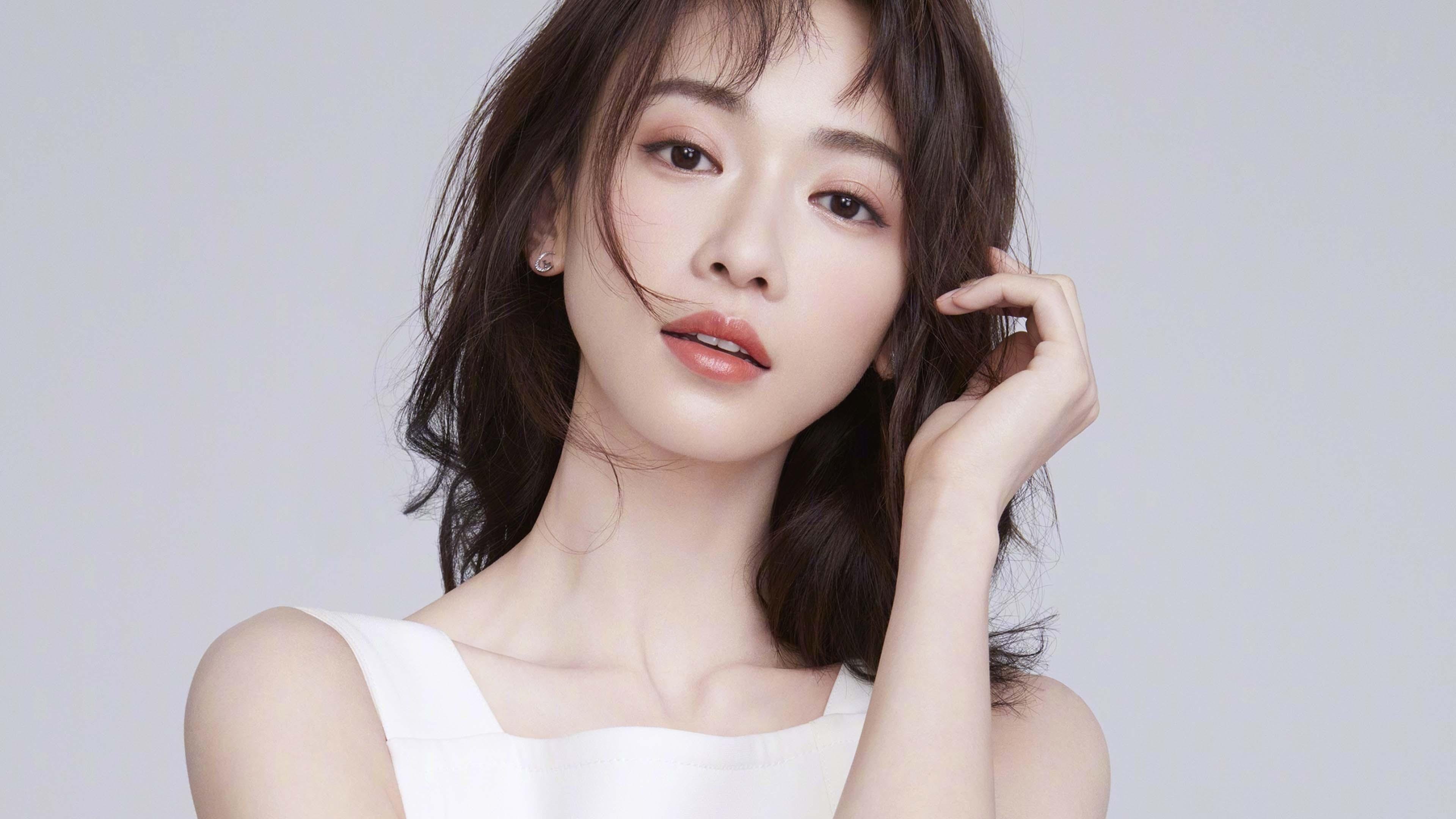 FB体育APP-_传统与现代：融合中国文化的网球艺术表演_，网球表演赛