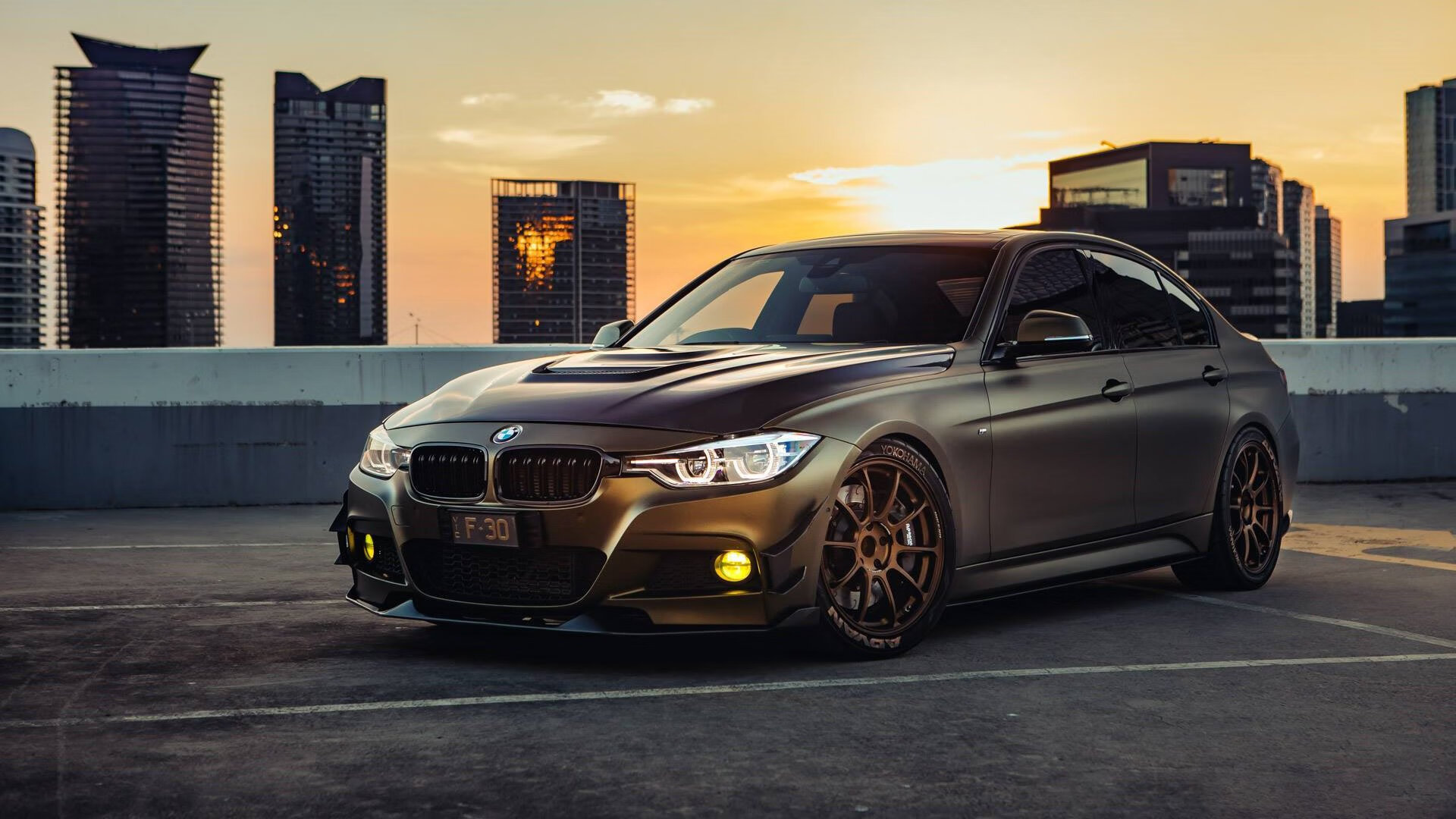 FBSPORTS-尤文图斯主教练谈战术，备战欧冠关键战，尤文图斯教练团队