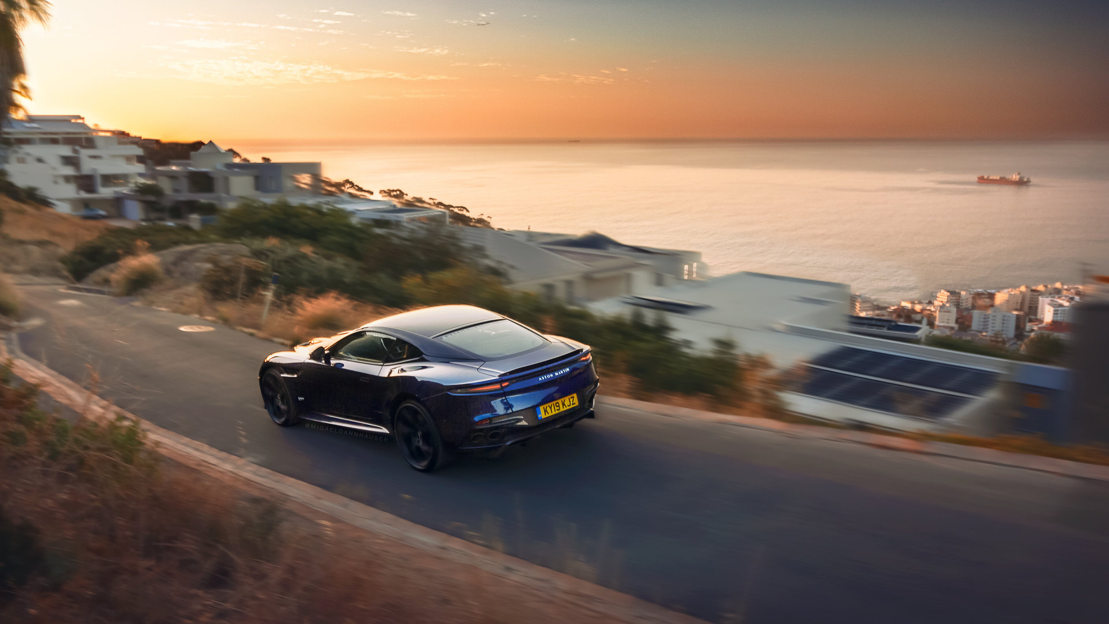 FB体育app下载-娱乐与竞技结合:足球明星的跨界合作,足球巨星和娱乐明星谁的影响力大